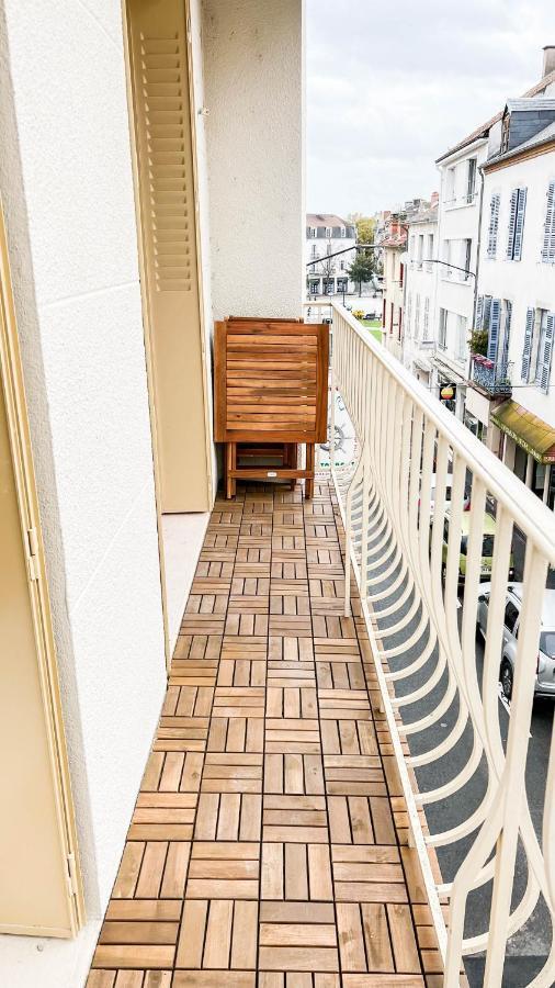 Appartement 4 Etoiles En Centre Ville De Vichy - Le Basile Exterior photo